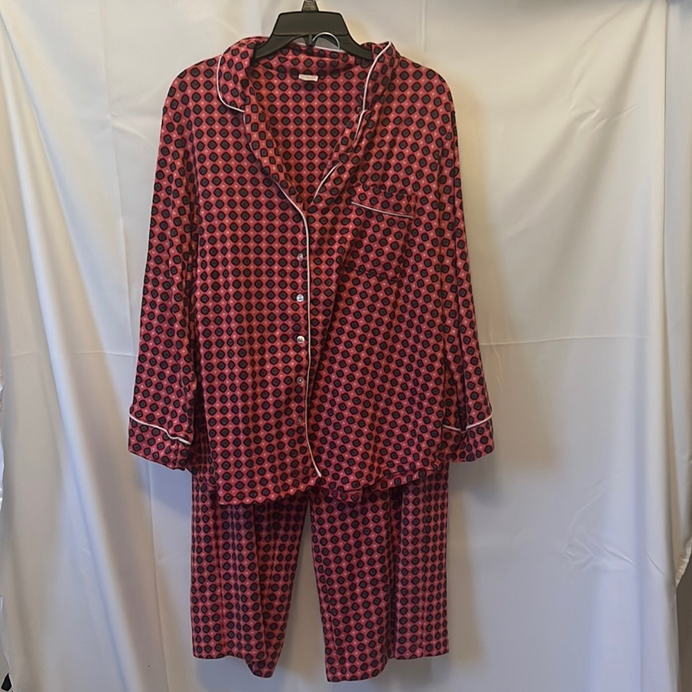 🔴 5 items for $25 Sale! Secret Treasures 2 Piece Button Up PJ Set 2X
